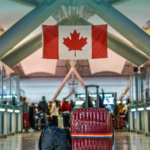 ¿Es seguro viajar sola a Canadá con WH?